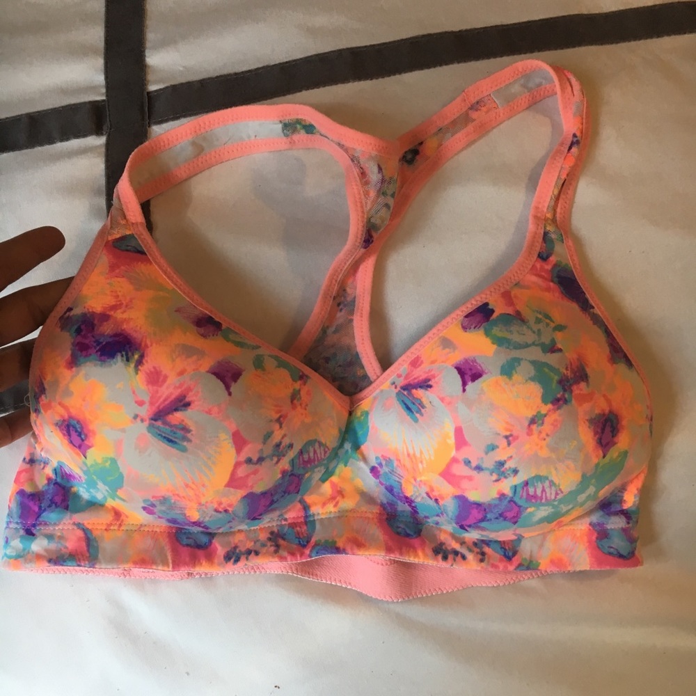 Victoria secret sports bra size small